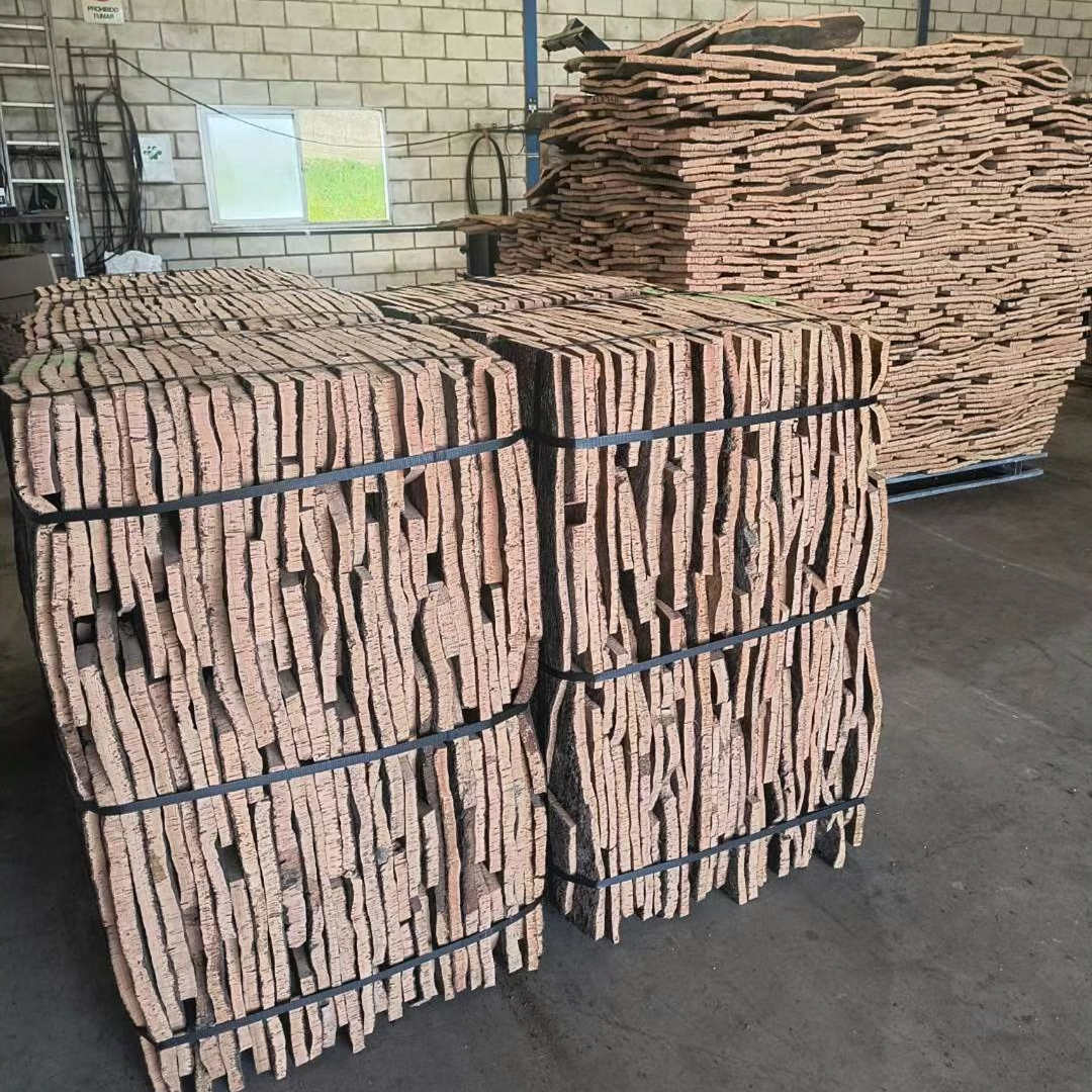 cork manufacture.jpg
